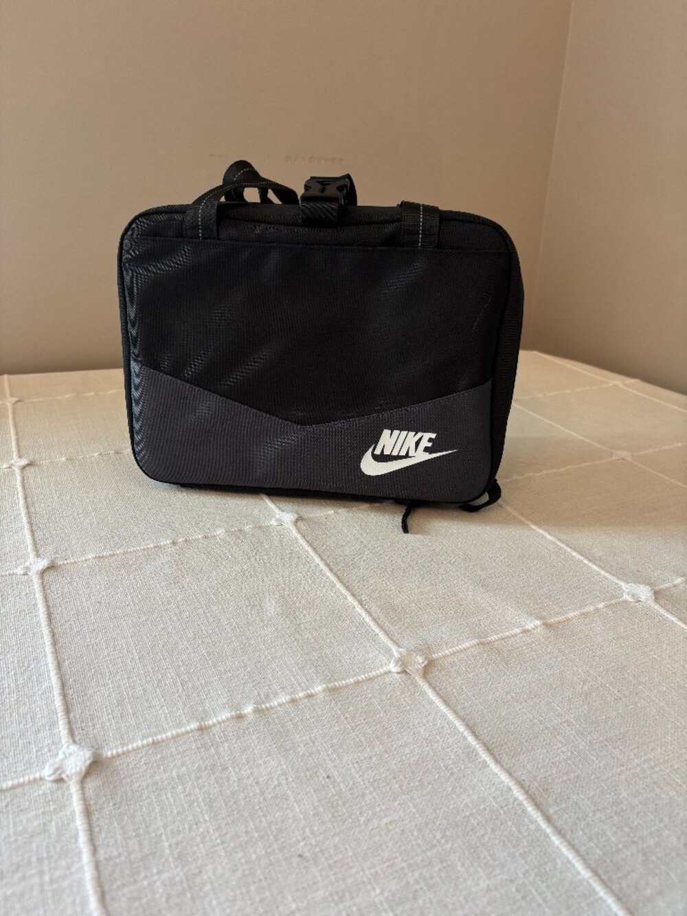 Nike | Insulated Lunch Box Bag